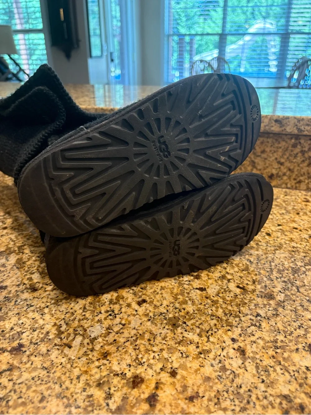 UGG very good